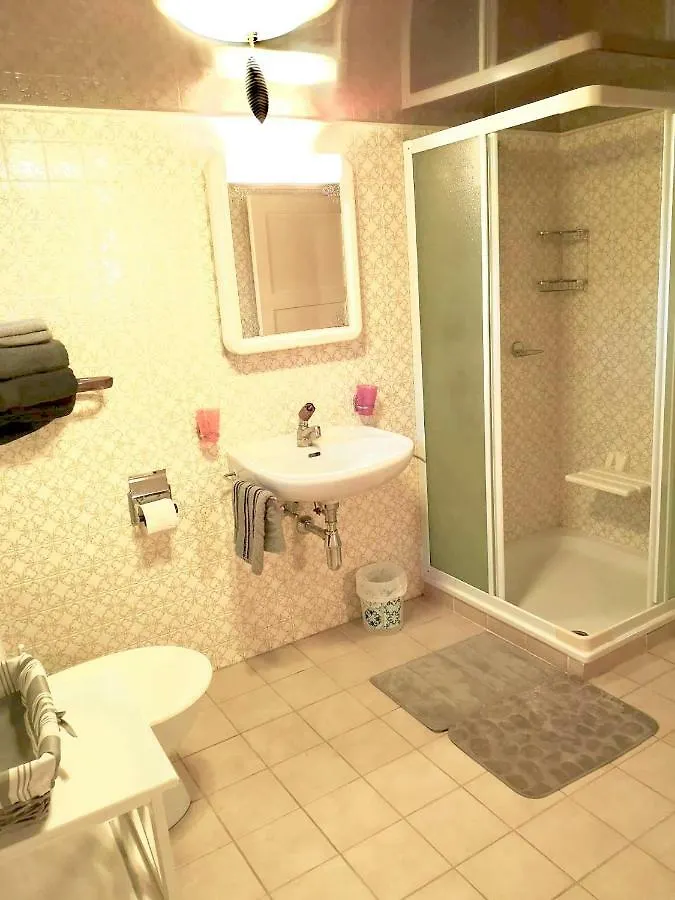 Villa Geneva Luxury 0*,